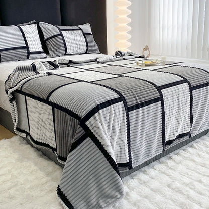 Soft Plush Plaid Throw Blanket, All Season, Multifunctional
