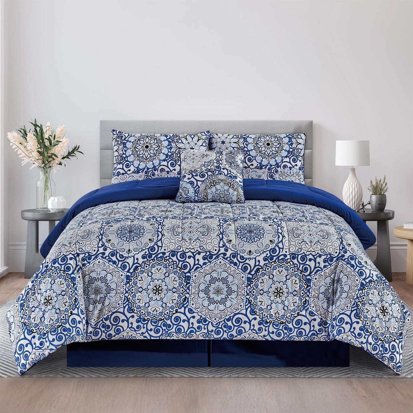 Reversible 5pc Printed Comforter Set, Inc. 1 Comforter, 2 Pillow Shams