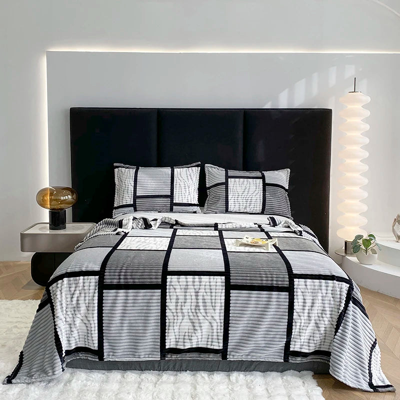 Soft Plush Plaid Throw Blanket, All Season, Multifunctional