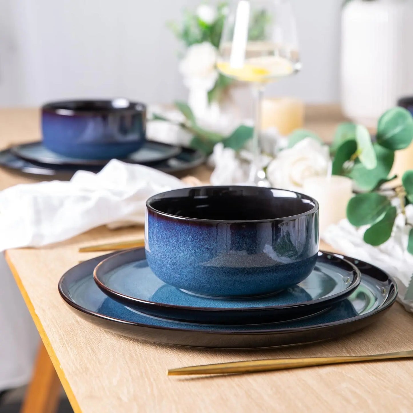 Ceramic Dinnerware Set of 8/24pcs., Plates and Bowls