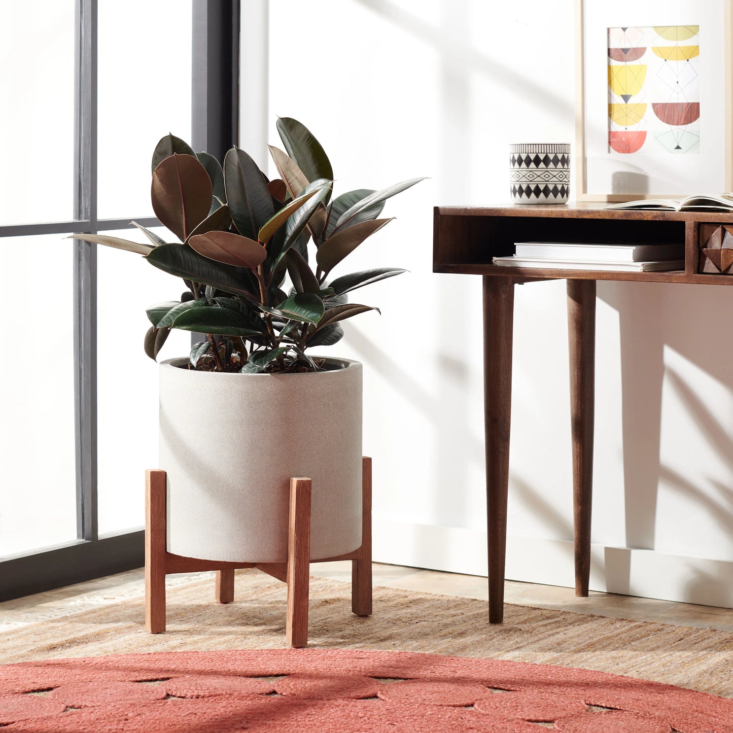 Modern Glam Round Patio Planter w/Stand, Light Grey Finish