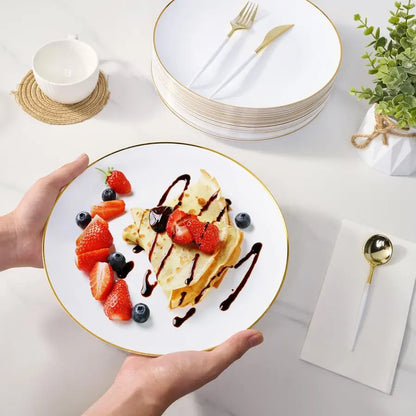 100 Heavy Duty Plastic Dinner Plates 10.25", Disposable