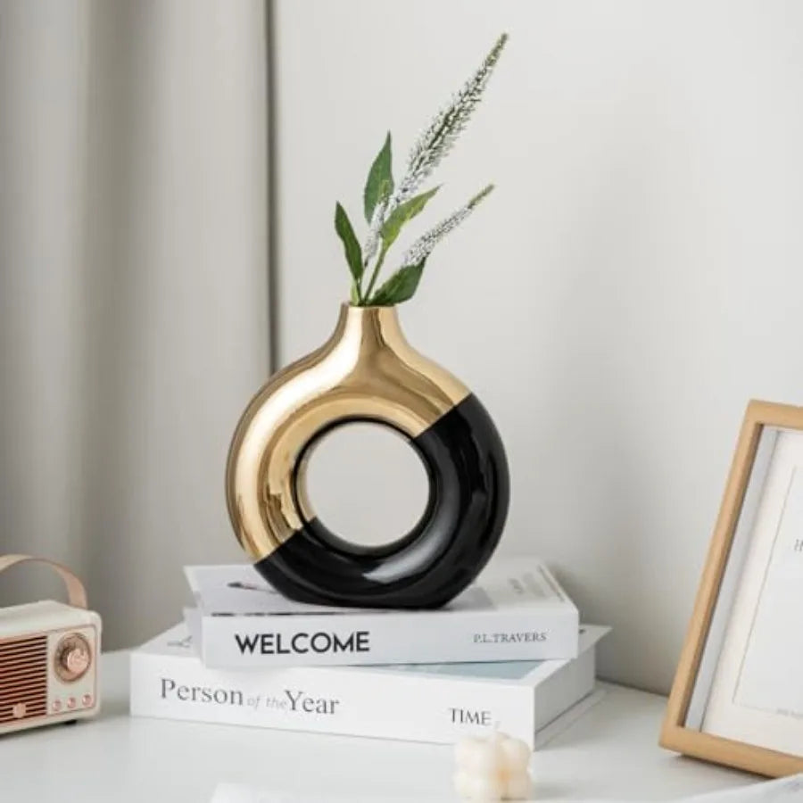 Donut Vase, Modern Ceramic Vase for Pampas Grass