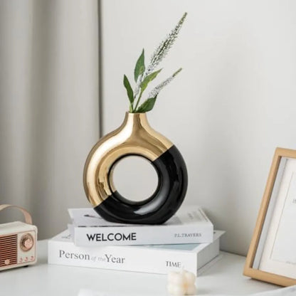 Donut Vase, Modern Ceramic Vase for Pampas Grass