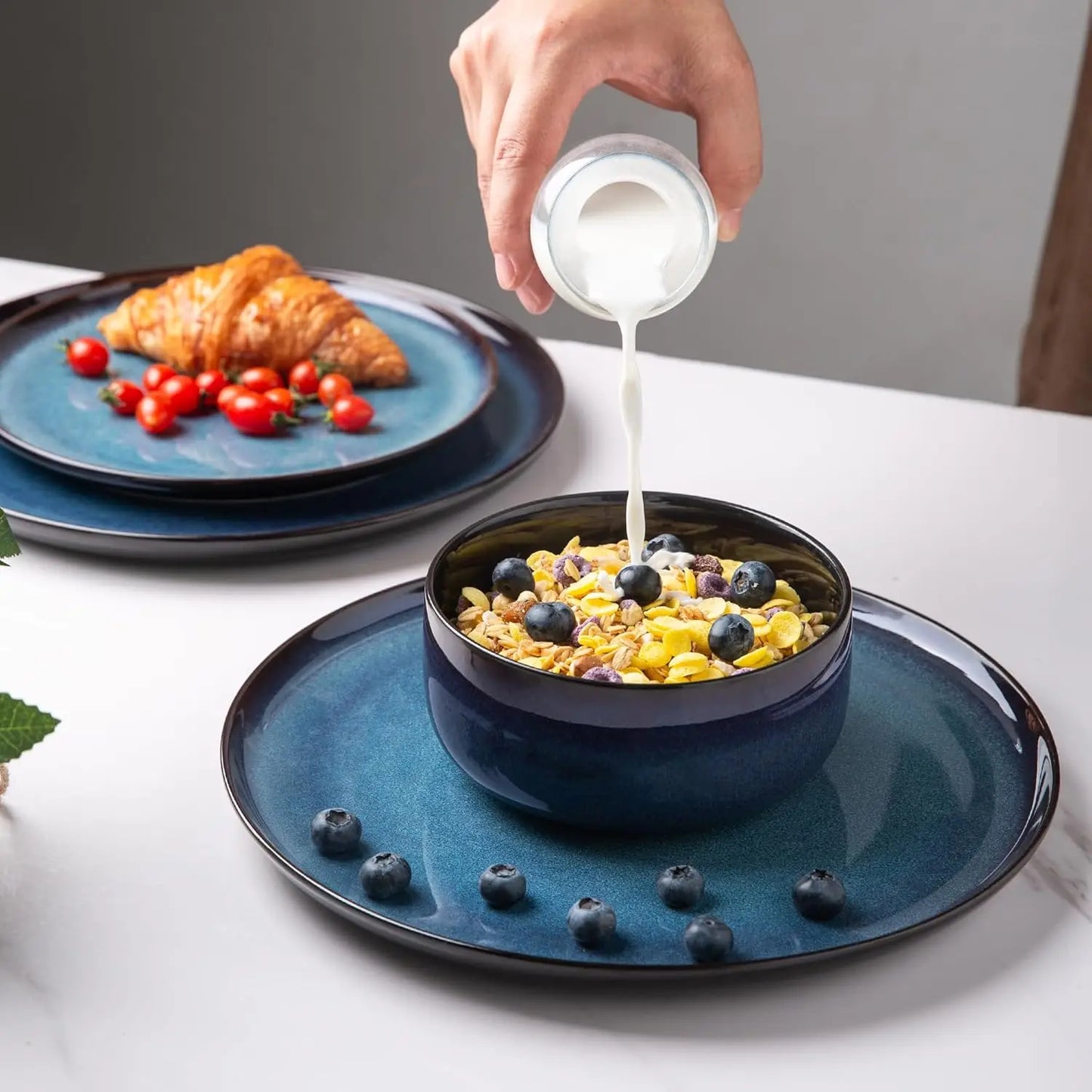 Ceramic Dinnerware Set of 8/24pcs., Plates and Bowls